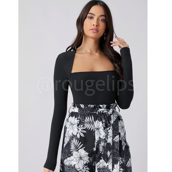 Black Square Neck Long Sleeve Slim Fitted Tee Shirt - Picture 4 of 7